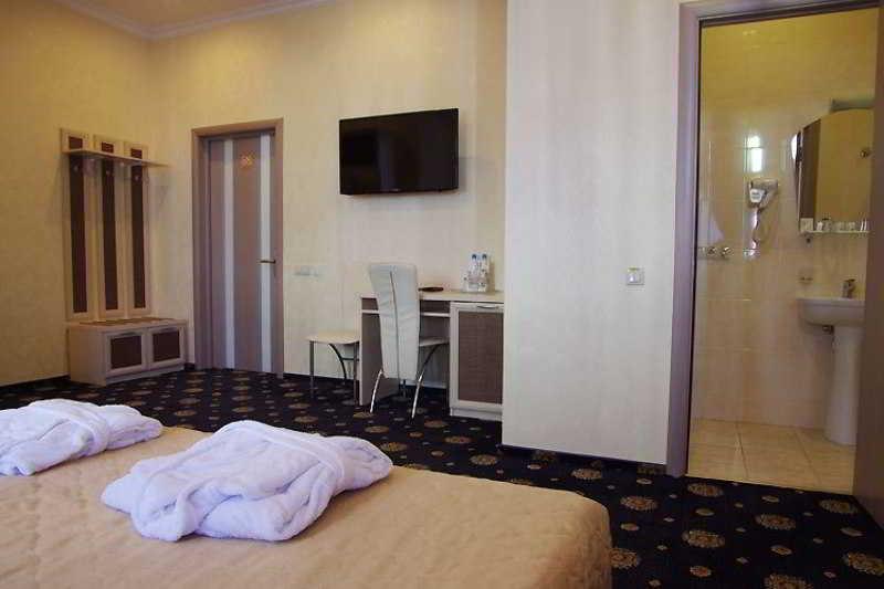 Gonchar Hotel เคียฟ ภายนอก รูปภาพ